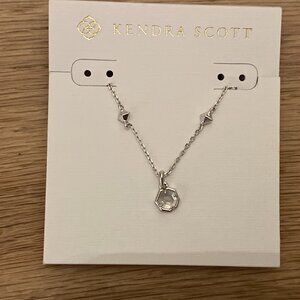 Kendra Scott Nola Short Pendant Necklace NWT